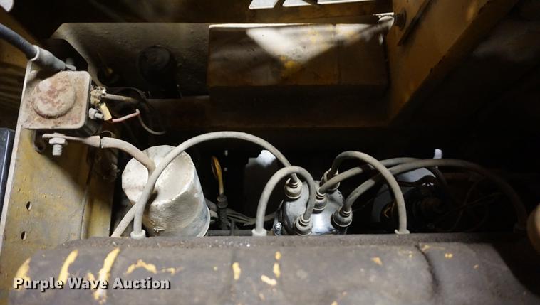 image for item DE3381 Allis Chalmers F50-24-PS forklift