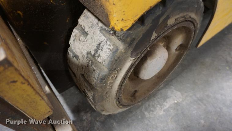 image for item DE3381 Allis Chalmers F50-24-PS forklift