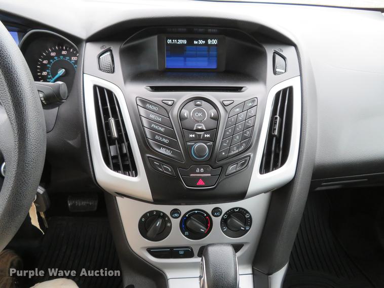 image for item DG3808 2014 Ford Focus SE