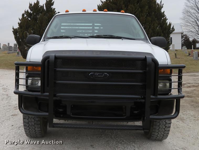 image for item DG3810 2008 Ford F350 Super Duty XL flatbed pickup truck
