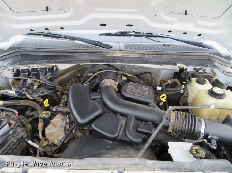 image for item DG3810 2008 Ford F350 Super Duty XL flatbed pickup truck