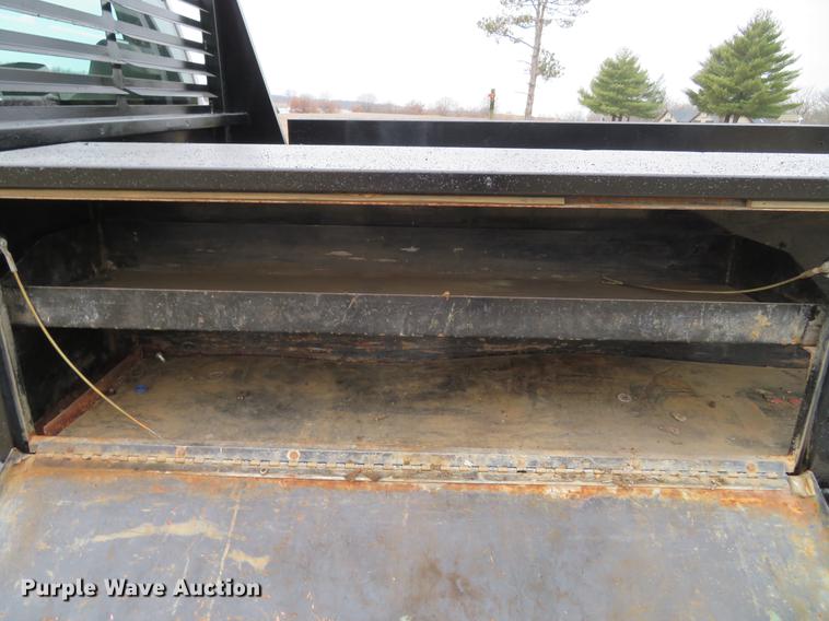 image for item DG3810 2008 Ford F350 Super Duty XL flatbed pickup truck