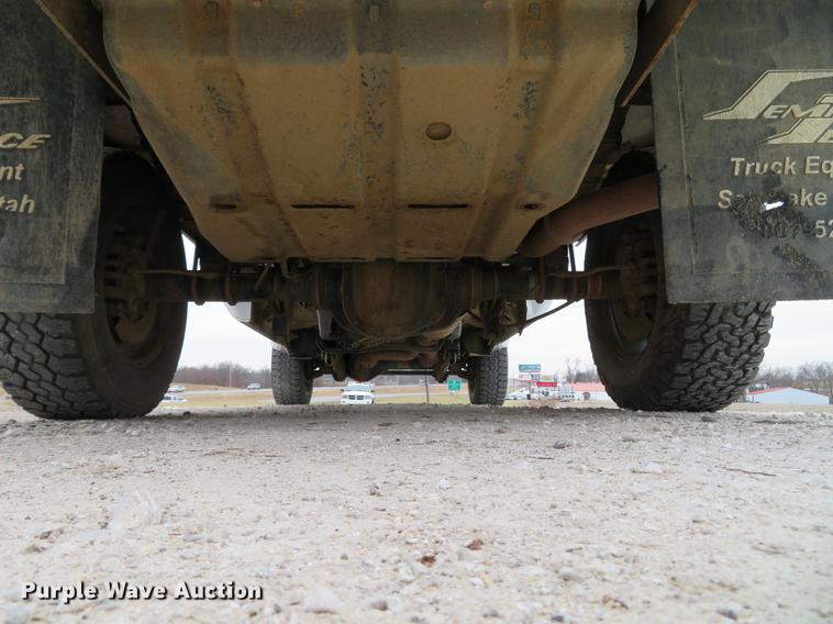 image for item DG3810 2008 Ford F350 Super Duty XL flatbed pickup truck