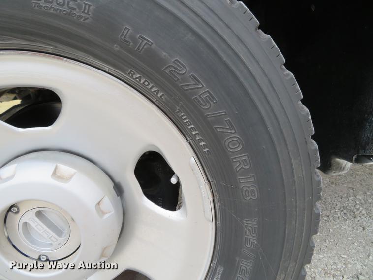 image for item DG3810 2008 Ford F350 Super Duty XL flatbed pickup truck