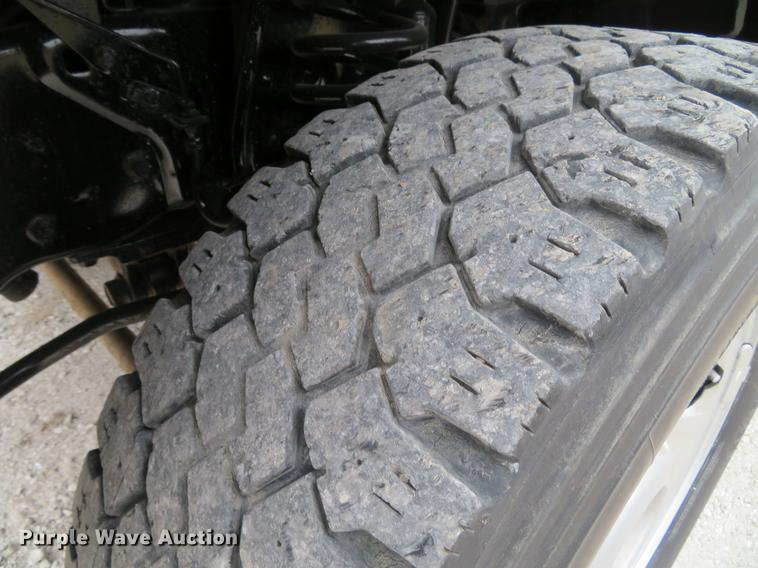 image for item DG3810 2008 Ford F350 Super Duty XL flatbed pickup truck