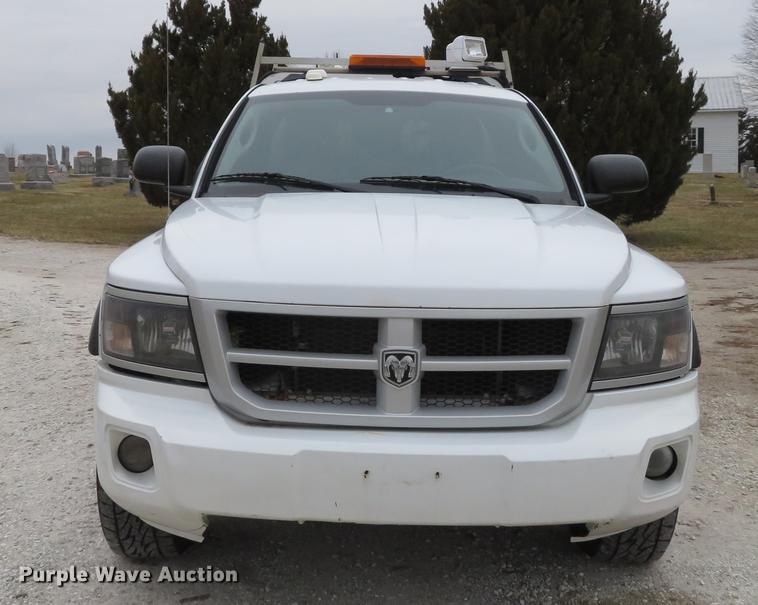 image for item DG3811 2010 Dodge Dakota Ext. Cab pickup truck