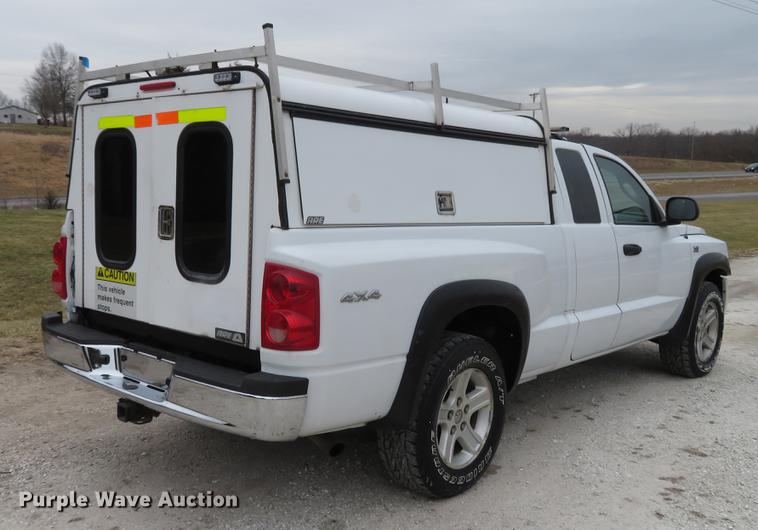 image for item DG3811 2010 Dodge Dakota Ext. Cab pickup truck