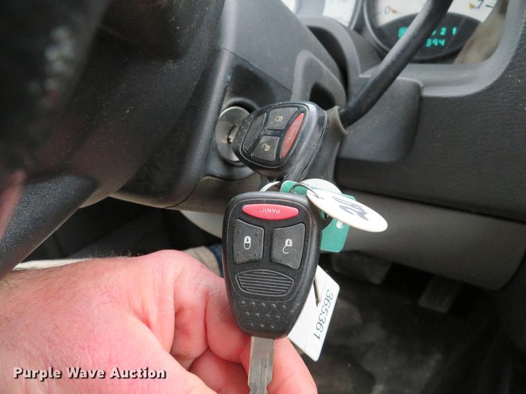 image for item DG3811 2010 Dodge Dakota Ext. Cab pickup truck