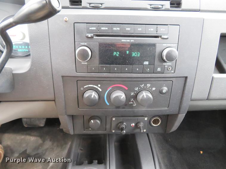 image for item DG3811 2010 Dodge Dakota Ext. Cab pickup truck