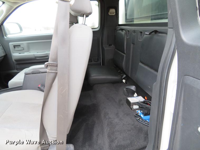 image for item DG3811 2010 Dodge Dakota Ext. Cab pickup truck