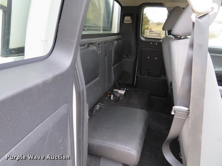 image for item DG3811 2010 Dodge Dakota Ext. Cab pickup truck