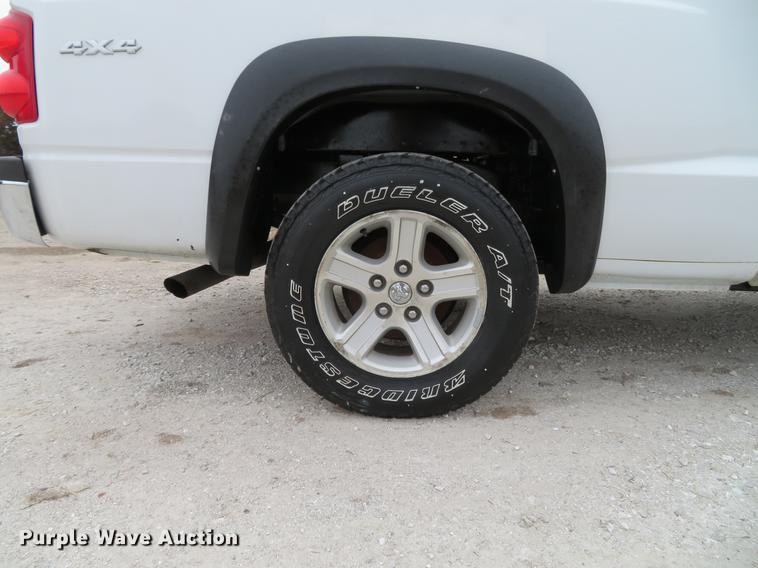 image for item DG3811 2010 Dodge Dakota Ext. Cab pickup truck