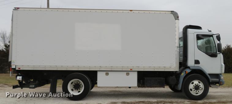 image for item DG3813 2013 Kenworth K370 box truck