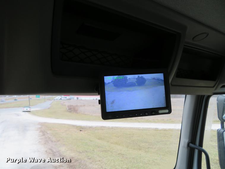 image for item DG3813 2013 Kenworth K370 box truck