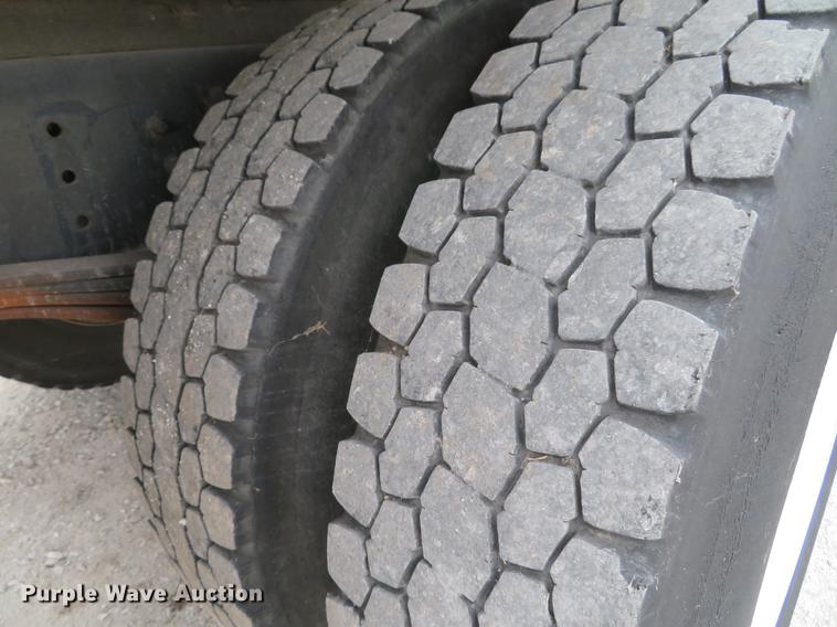 image for item DG3813 2013 Kenworth K370 box truck