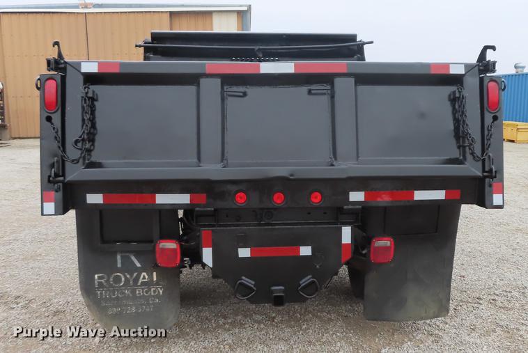 image for item DN9137 2006 Ford F550 Super Duty dump truck