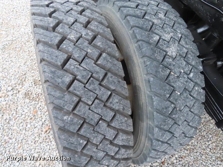 image for item DN9137 2006 Ford F550 Super Duty dump truck