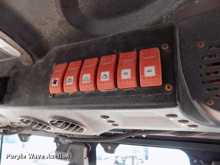 image for item DY9212 2007 Kubota RTV900 UTV