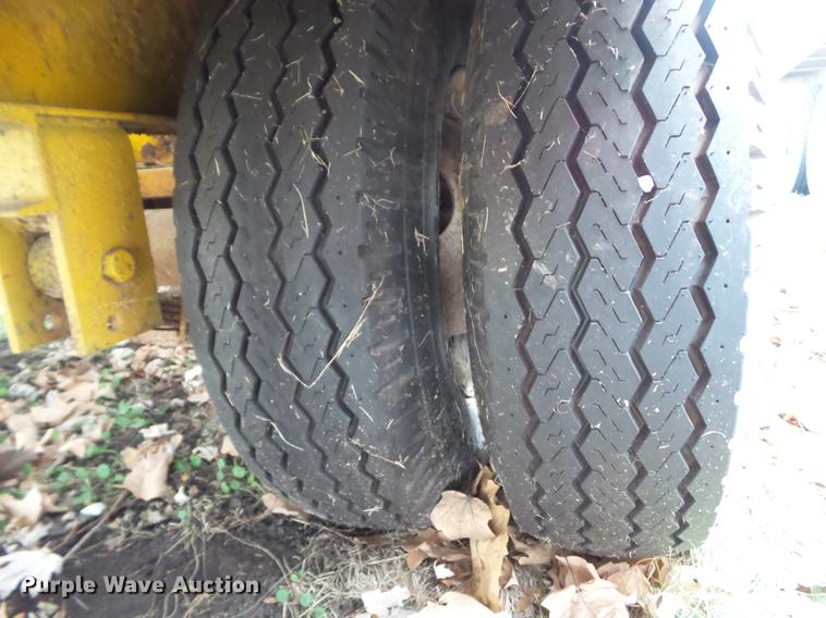 image for item EM9054 1997 shop built equipment trailer