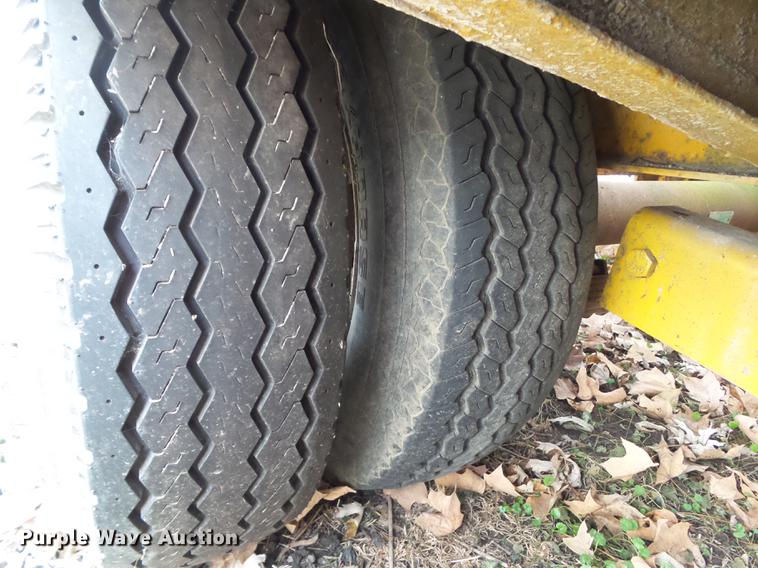 image for item EM9054 1997 shop built equipment trailer