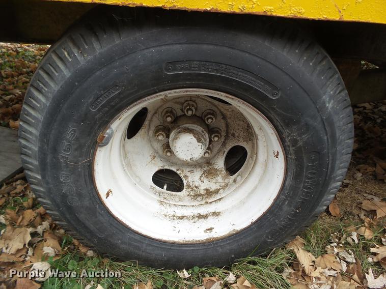 image for item EM9054 1997 shop built equipment trailer