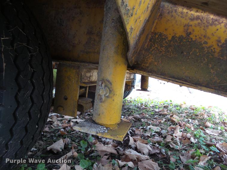image for item EM9054 1997 shop built equipment trailer
