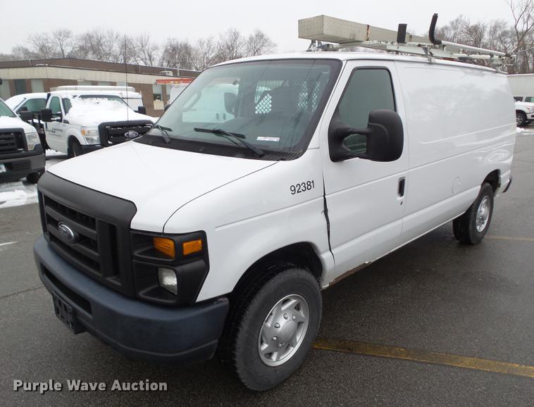 image for item EM9064 2012 Ford E350 Super Duty van