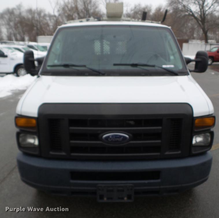 image for item EM9064 2012 Ford E350 Super Duty van