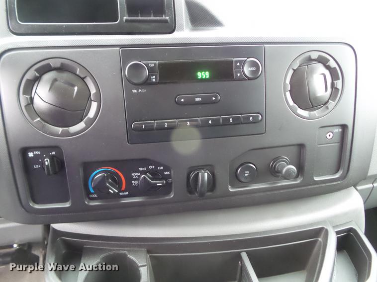 image for item EM9064 2012 Ford E350 Super Duty van