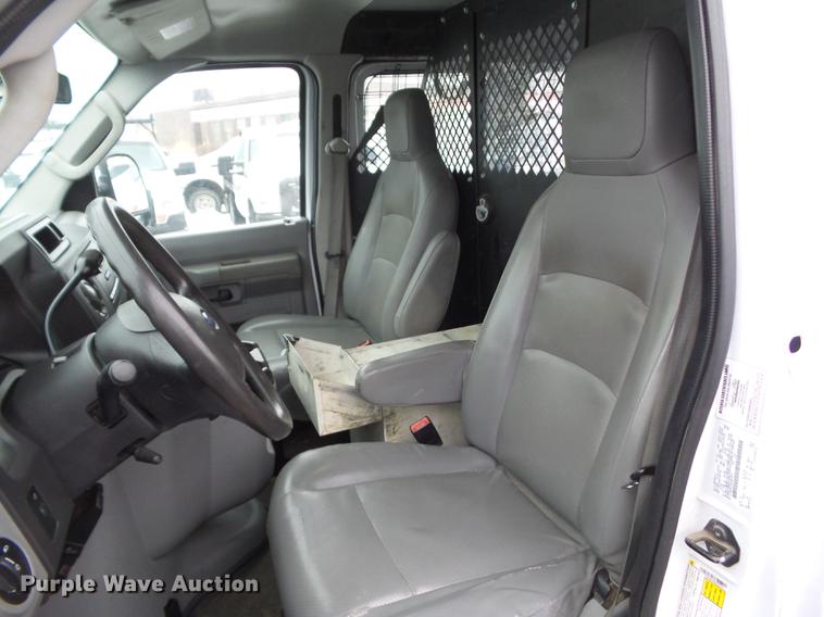 image for item EM9064 2012 Ford E350 Super Duty van