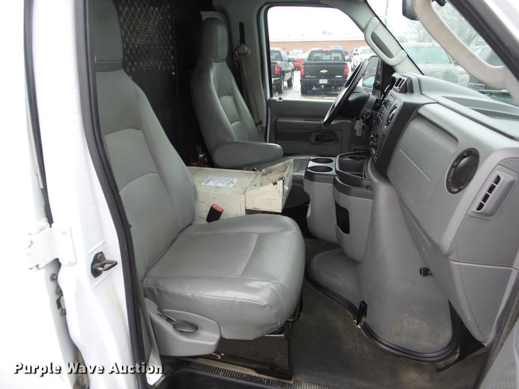 image for item EM9064 2012 Ford E350 Super Duty van