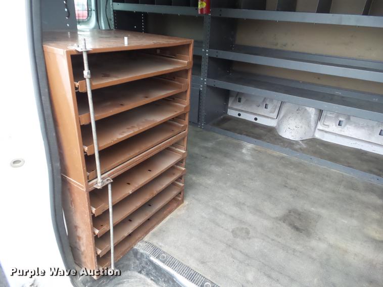 image for item EM9064 2012 Ford E350 Super Duty van