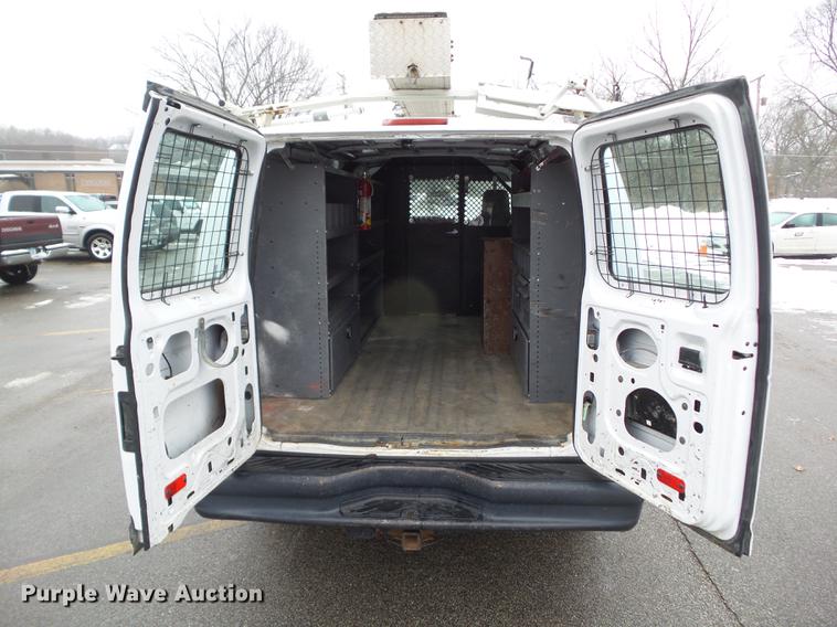 image for item EM9064 2012 Ford E350 Super Duty van