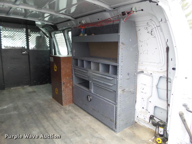 image for item EM9064 2012 Ford E350 Super Duty van