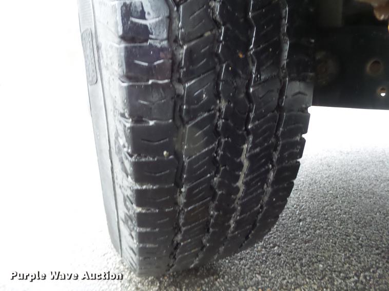 image for item EM9064 2012 Ford E350 Super Duty van