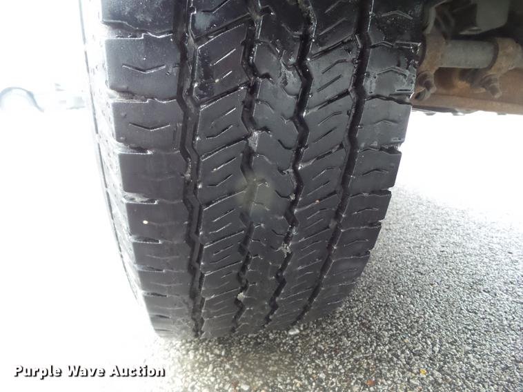 image for item EM9064 2012 Ford E350 Super Duty van