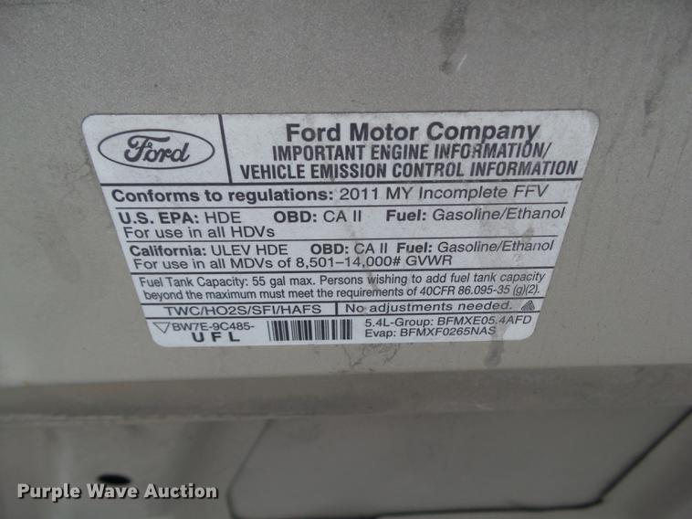 image for item EM9066 2011 Ford E350 Super Duty van