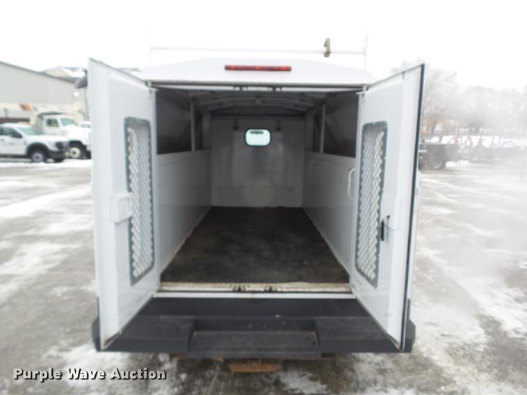 image for item EM9066 2011 Ford E350 Super Duty van