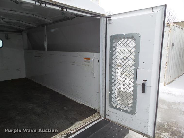 image for item EM9066 2011 Ford E350 Super Duty van