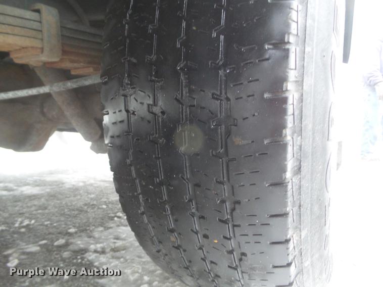 image for item EM9066 2011 Ford E350 Super Duty van