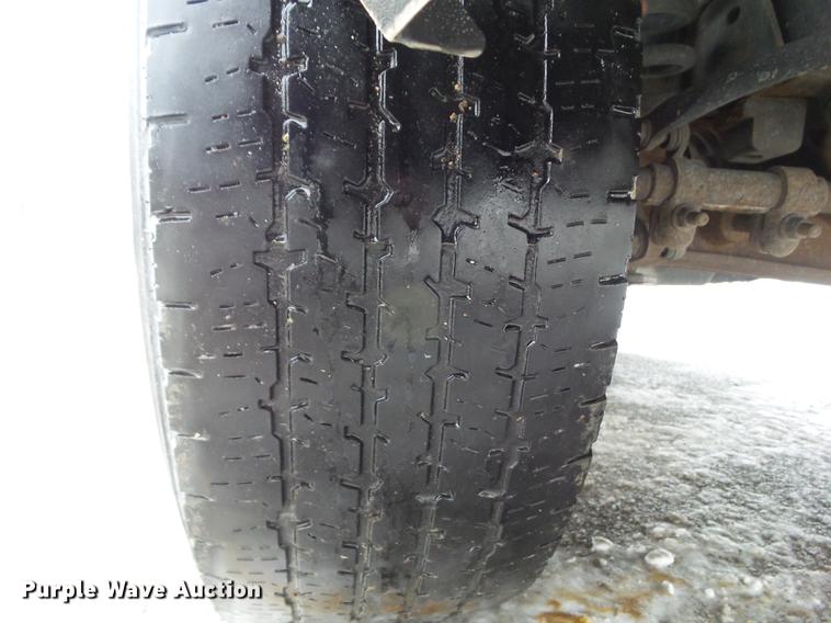 image for item EM9066 2011 Ford E350 Super Duty van