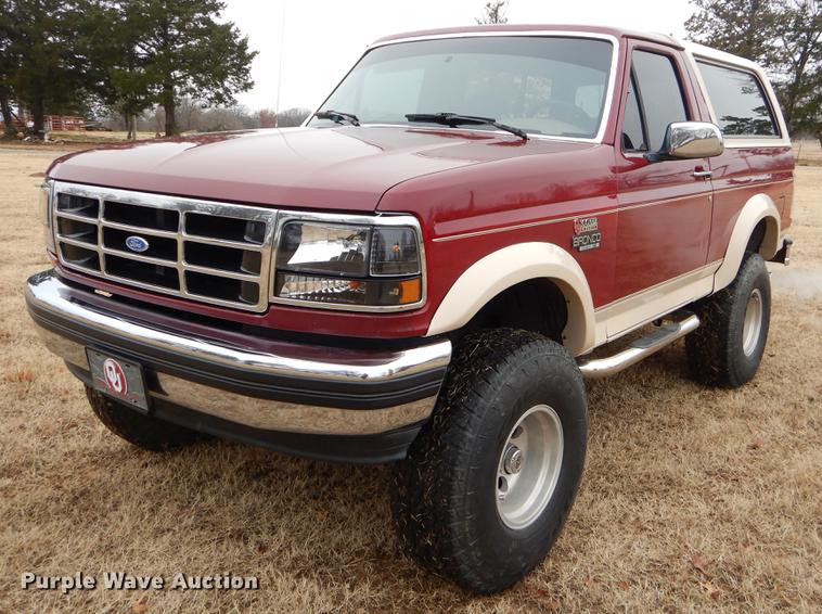 image for item ER9432 1993 Ford Bronco SUV