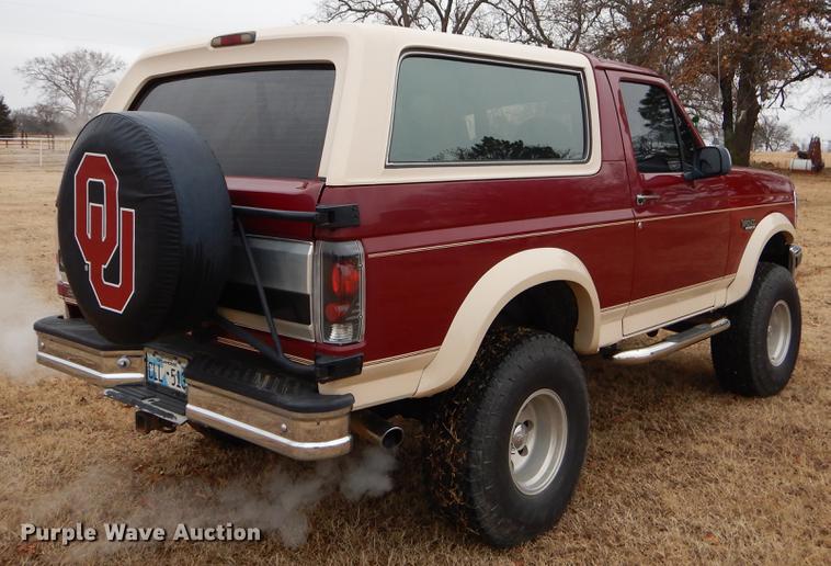 image for item ER9432 1993 Ford Bronco SUV