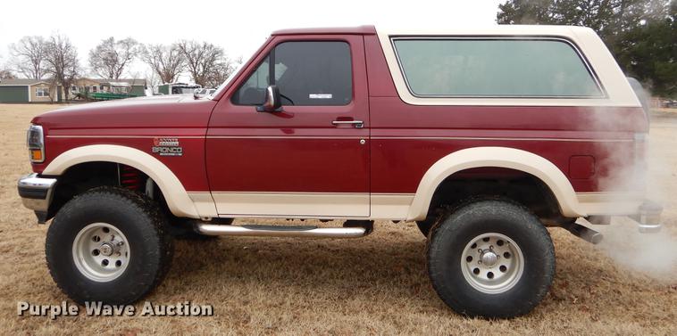 image for item ER9432 1993 Ford Bronco SUV
