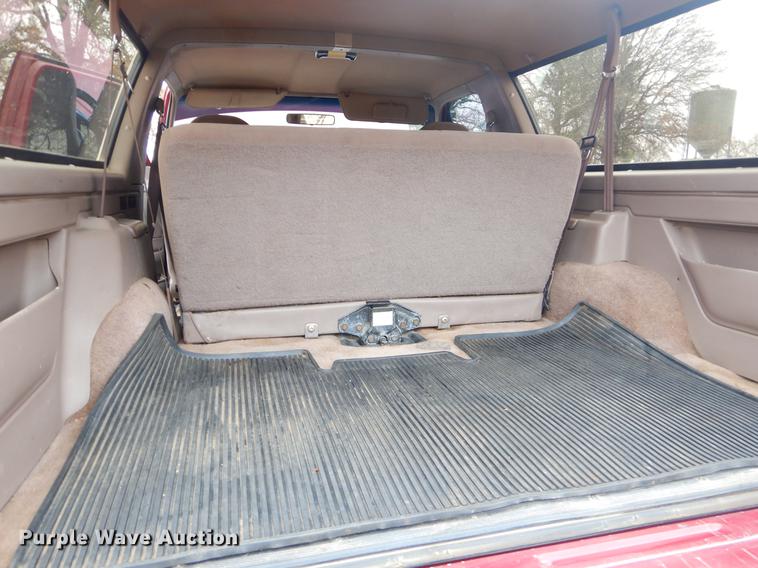 image for item ER9432 1993 Ford Bronco SUV