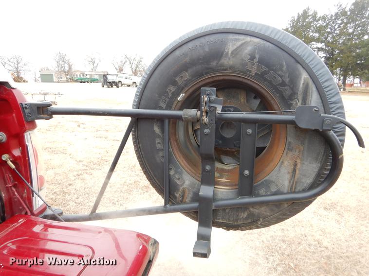 image for item ER9432 1993 Ford Bronco SUV