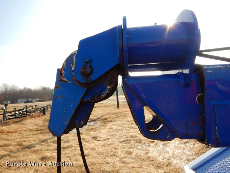 image for item ER9438 1998 International 4700 tow truck