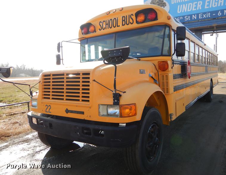 image for item ER9442 1997 International 3800 school bus