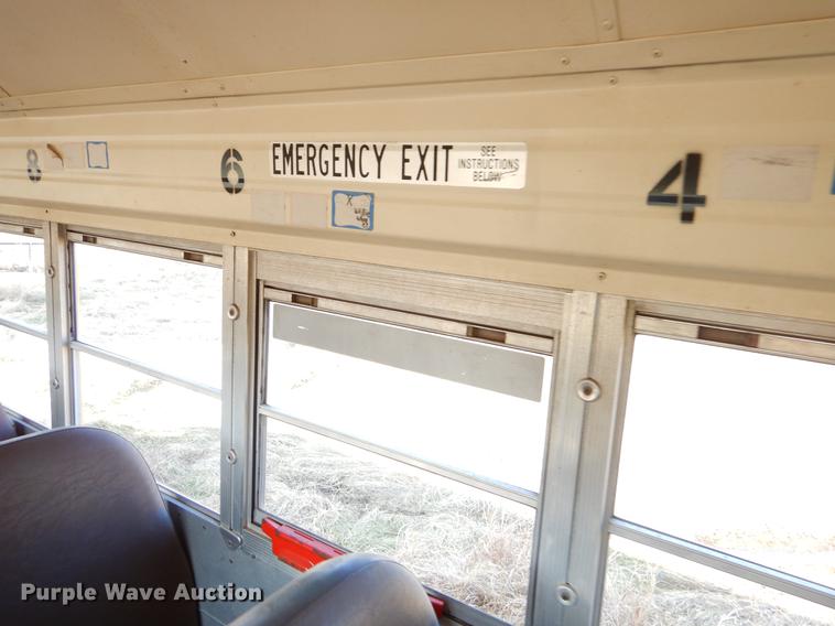 image for item ER9442 1997 International 3800 school bus