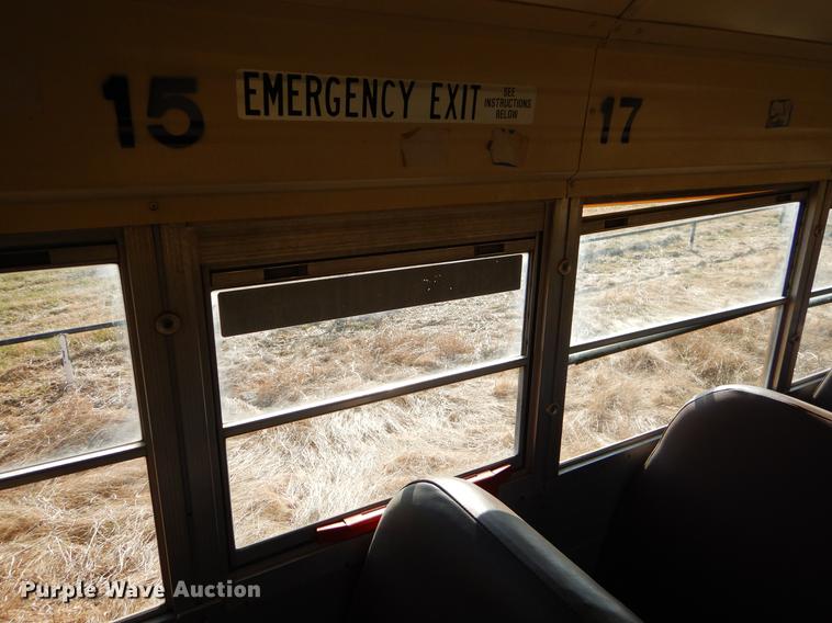 image for item ER9442 1997 International 3800 school bus